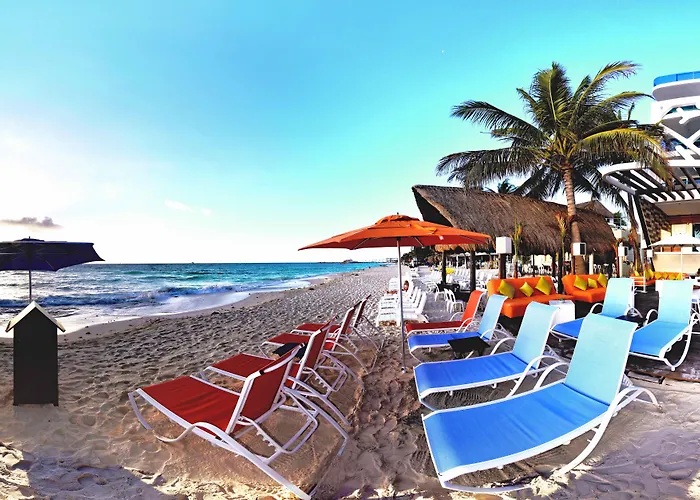 We Uniq Hotel El Carmen Adults Only